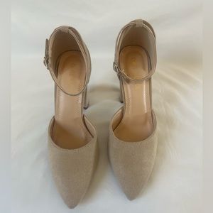 Chase + Chole - Ritz Faux Suede Pointed Heel (tan suede heel)